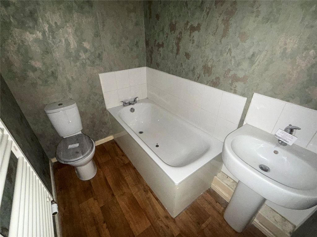 Property photo 3 of 7 Picture No. 07