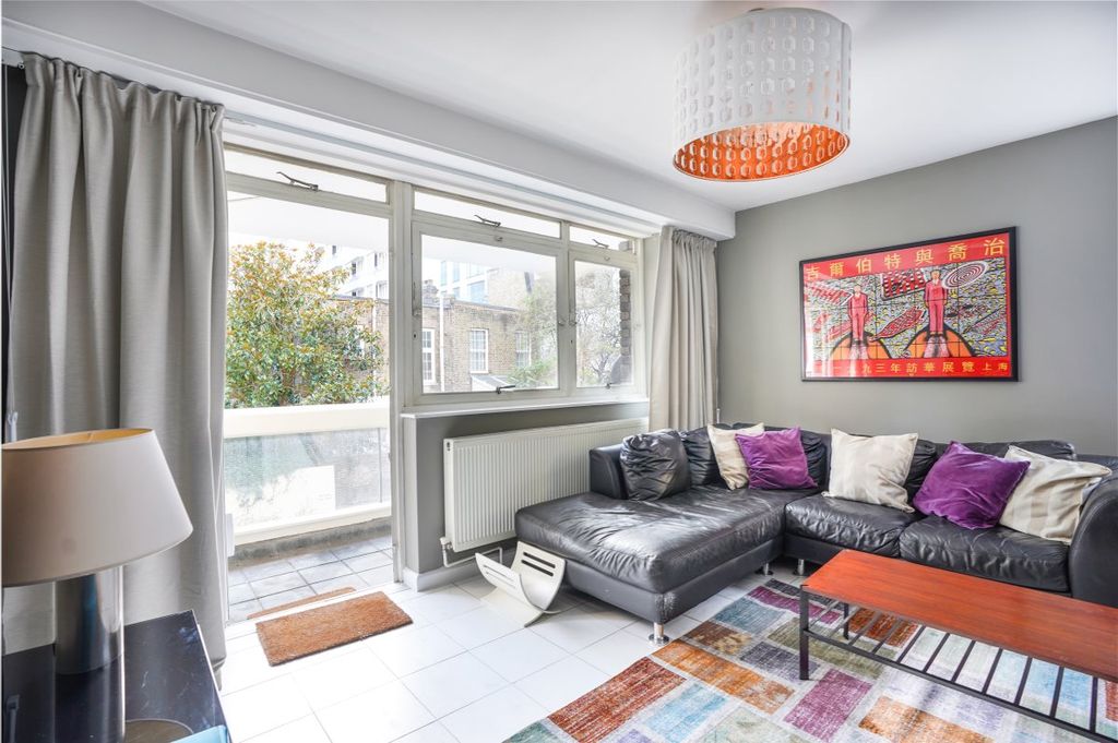 Property photo 2 of 18