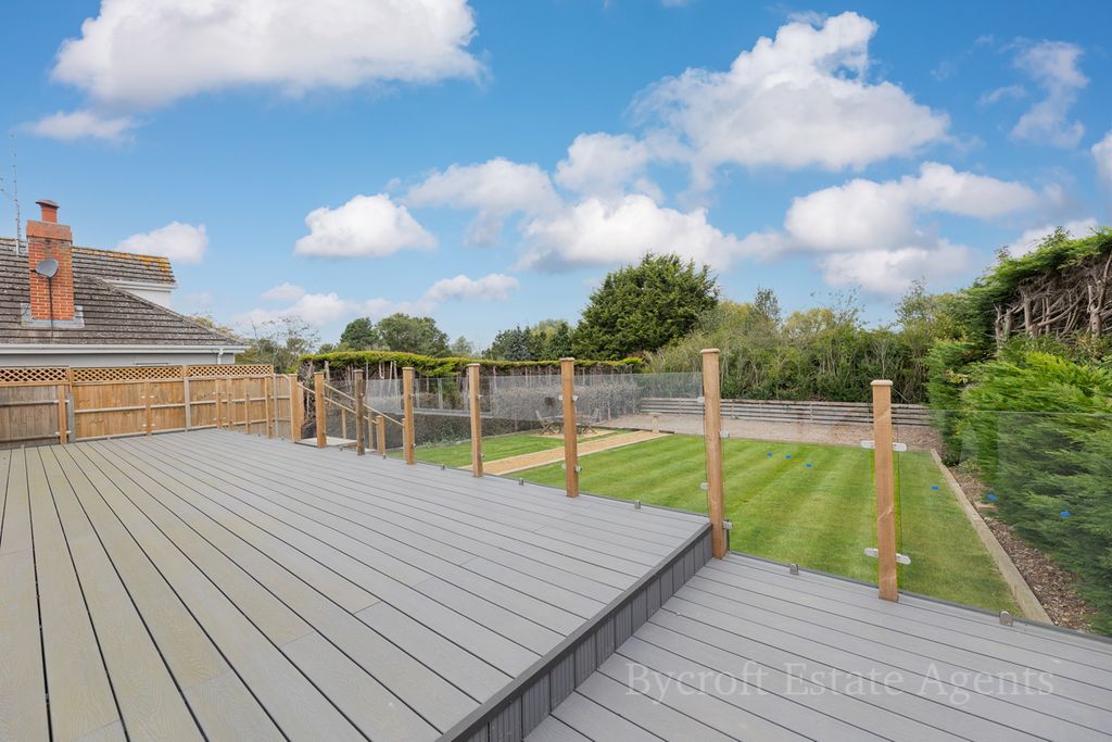 Property photo 3 of 20