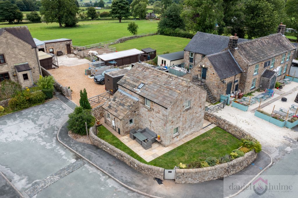 Property photo 1 of 47 The Barn Warslow-27