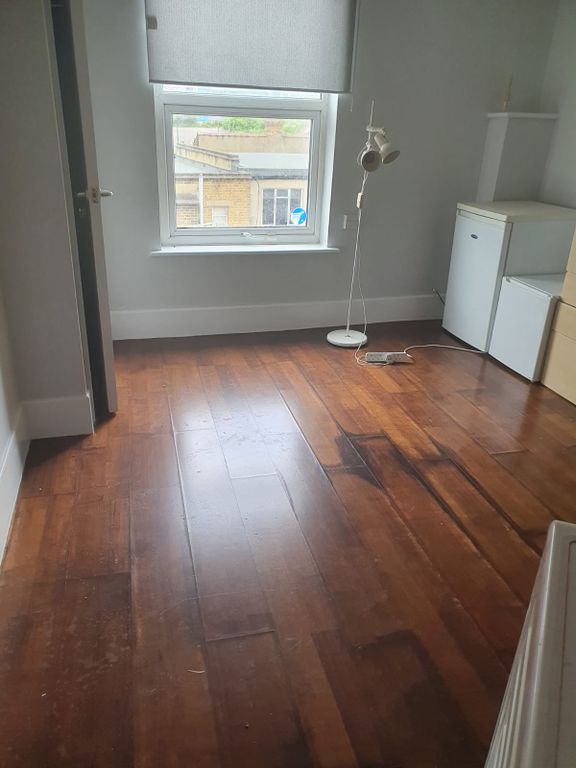 Property photo 1 of 3