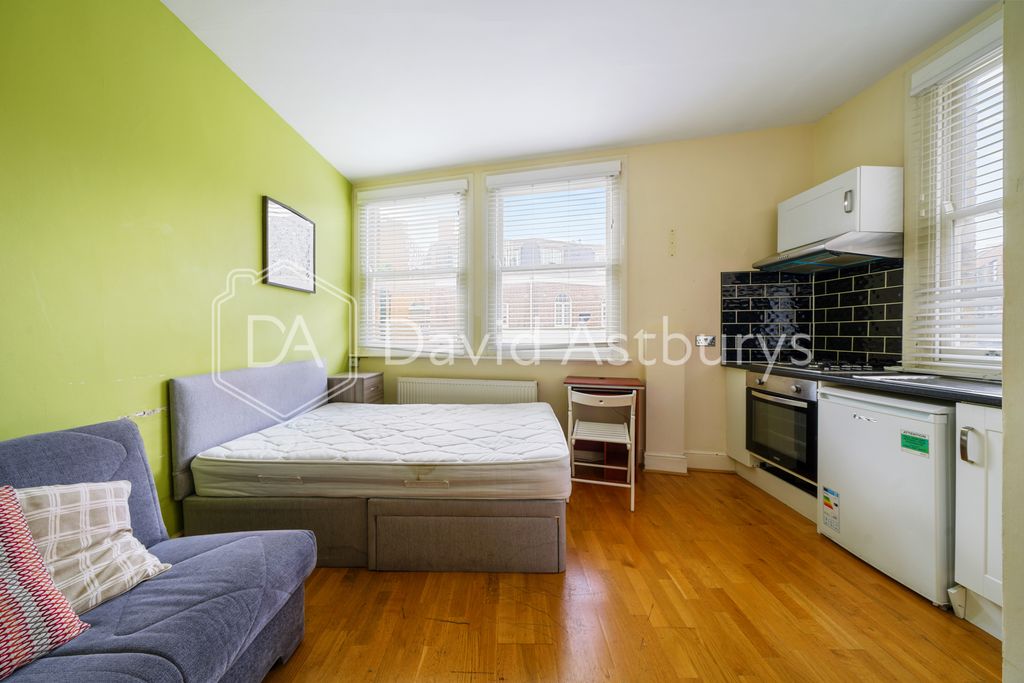 Property photo 2 of 10 Flat 3, 66A Churchway Nw1 1Lt-2