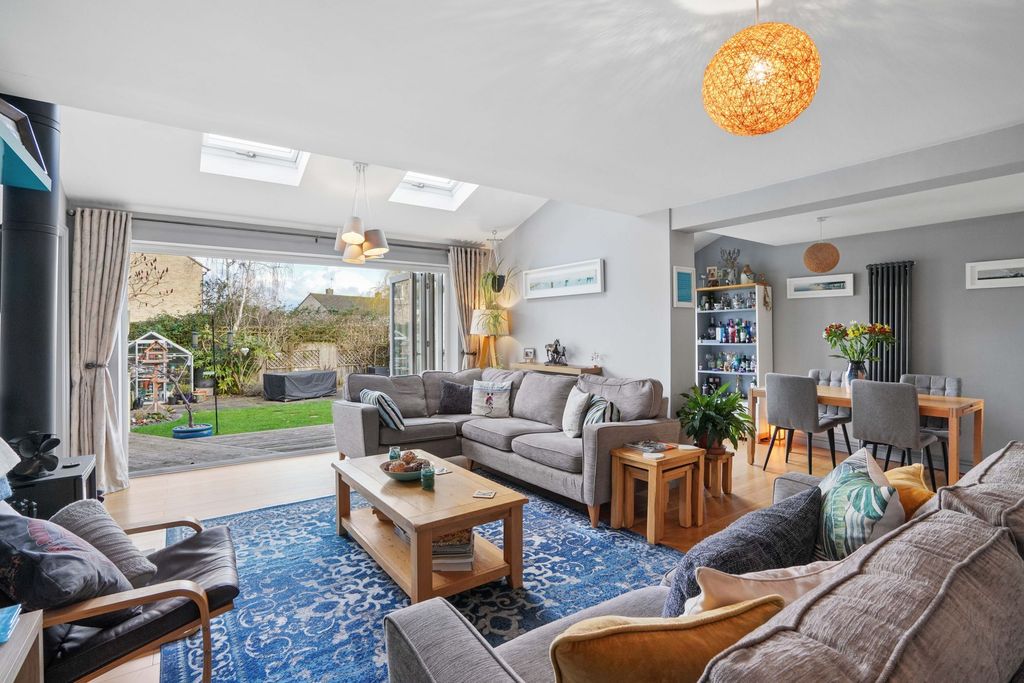 Property photo 2 of 15 Reception