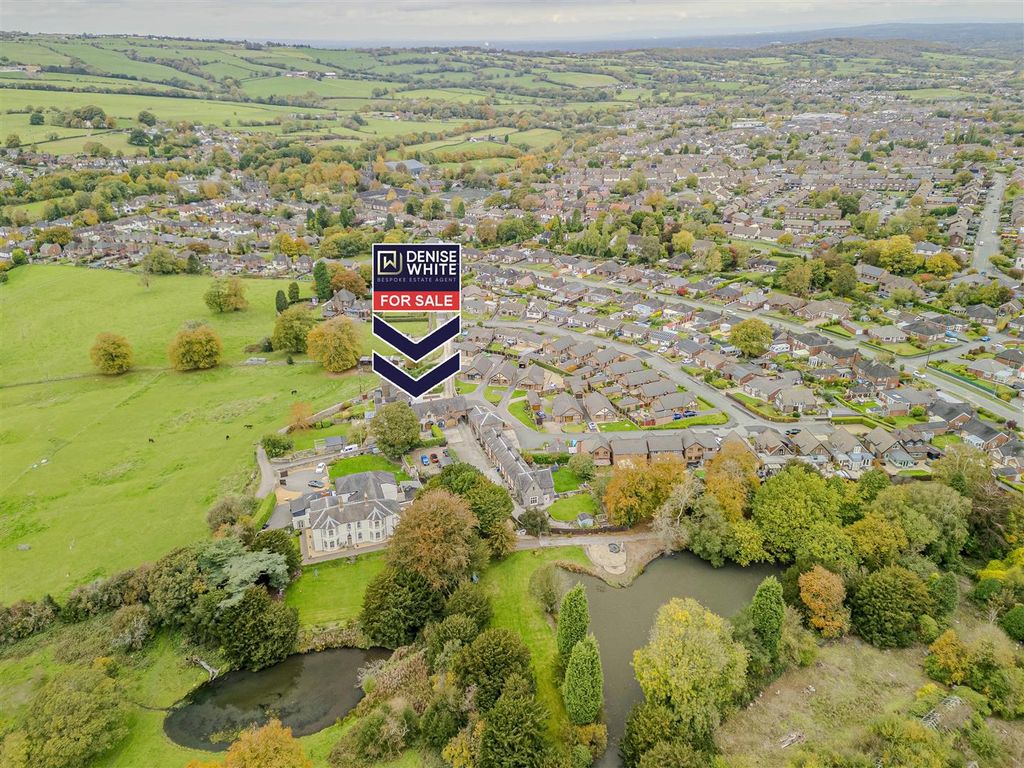 Property photo 3 of 47 Location