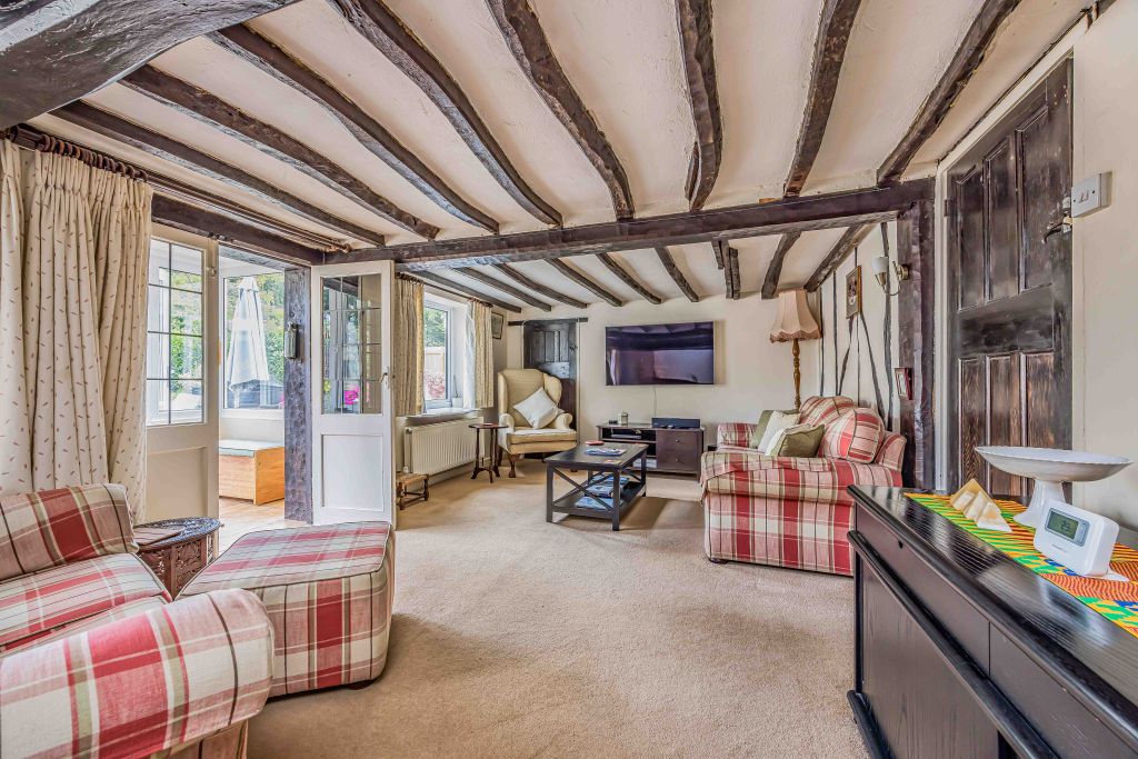 Property photo 3 of 44 Hope Cottage, 137 Anmore Road, Denmead-Small-Porti