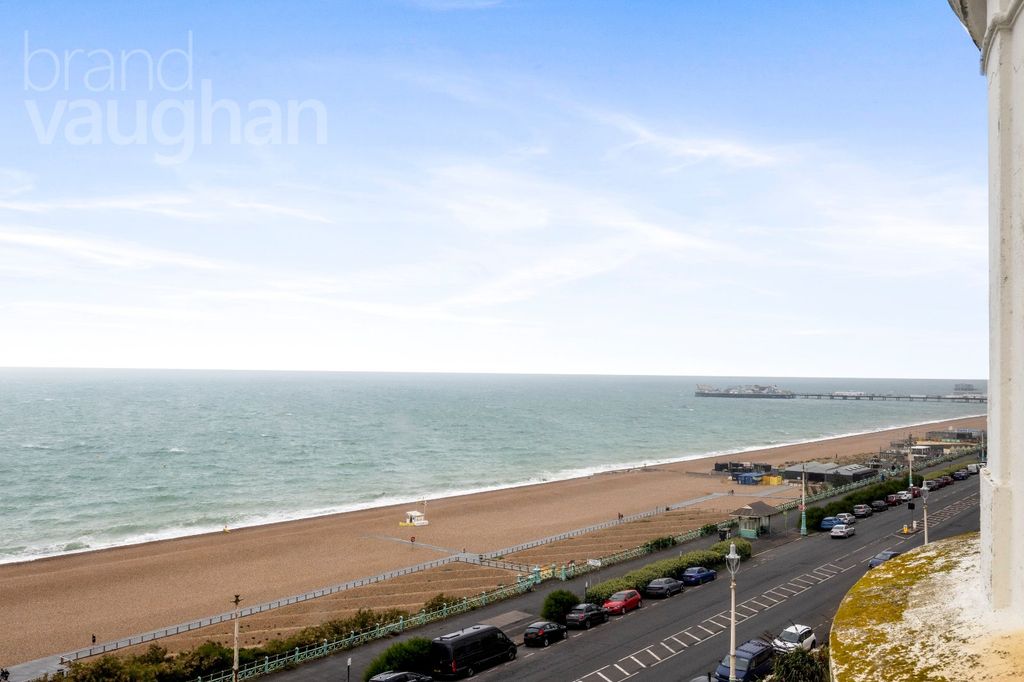 Property photo 3 of 15 Picture 3