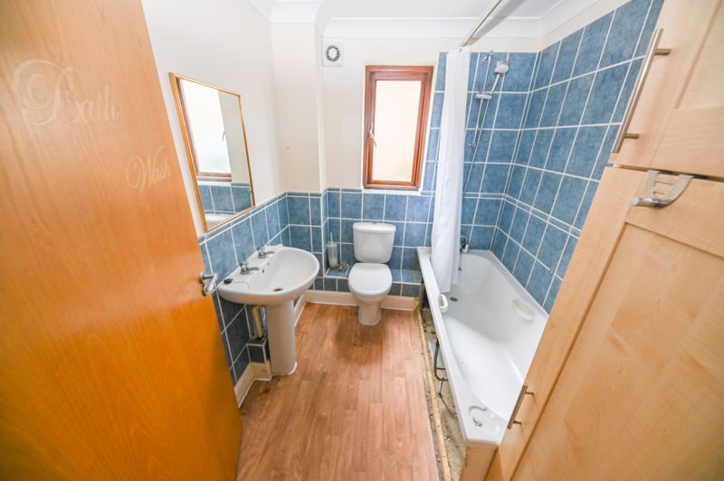 Property photo 2 of 8 Photo 7