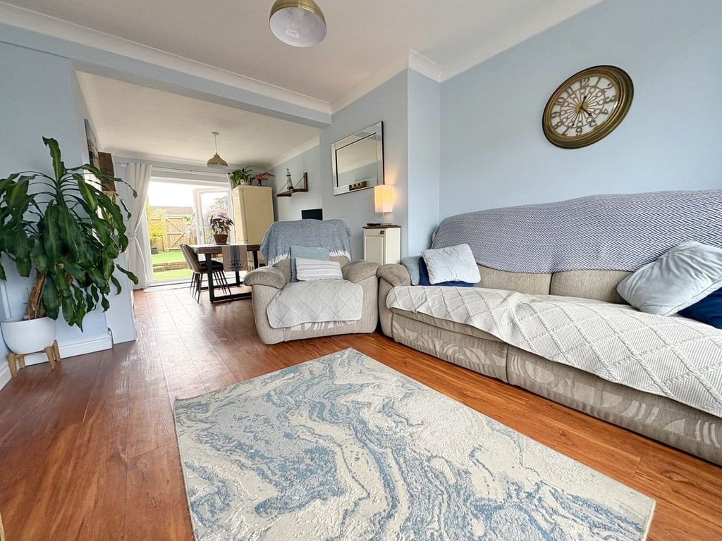 Property photo 3 of 24