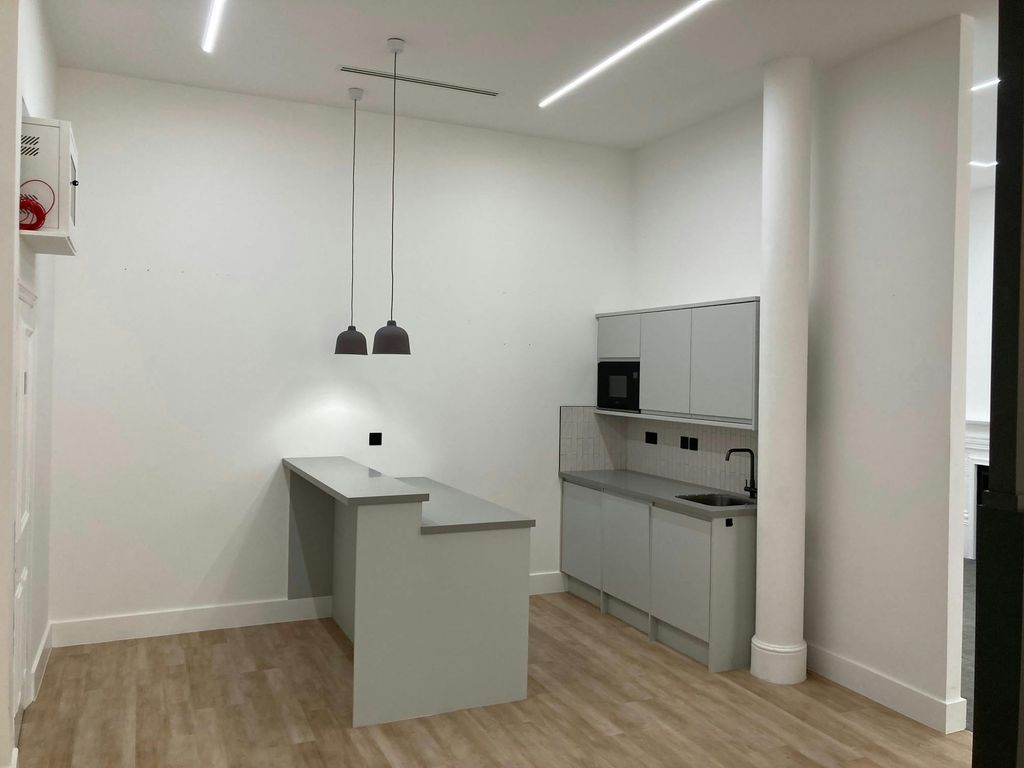 Property photo 2 of 5 65 Lw.Jpg