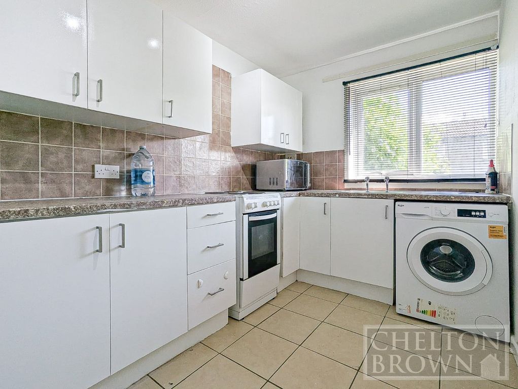 Property photo 2 of 20 Kitchen
