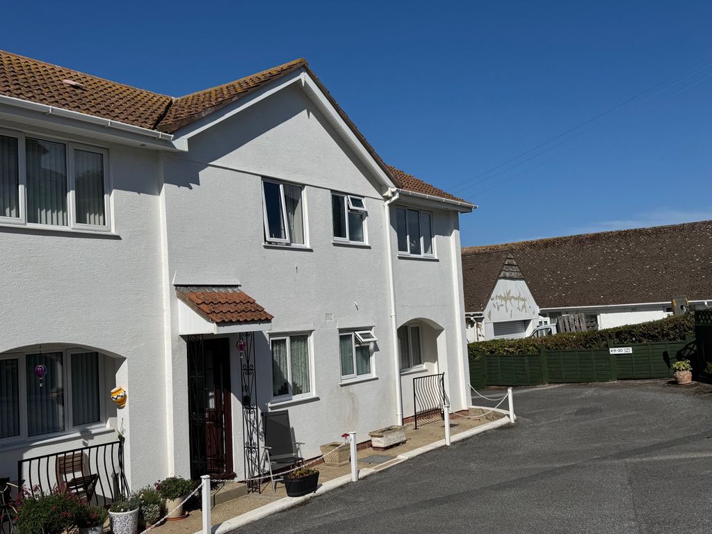 Property photo 2 of 11 1