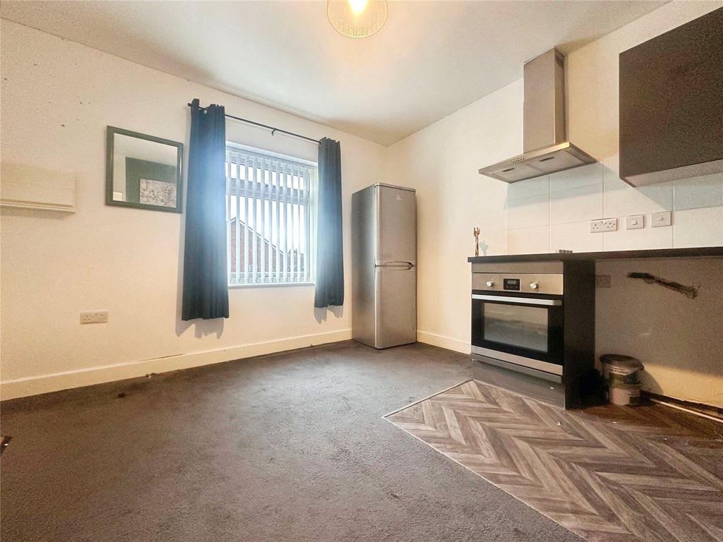 Property photo 2 of 6 Open Plan Living