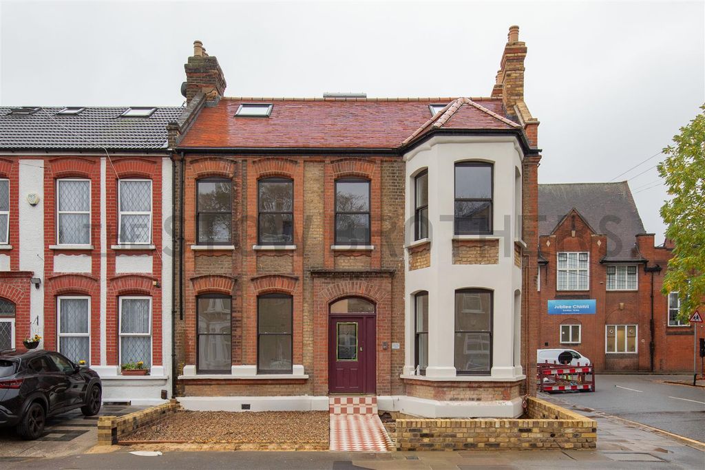 Property photo 1 of 15