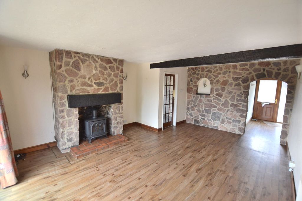 Property photo 3 of 24
