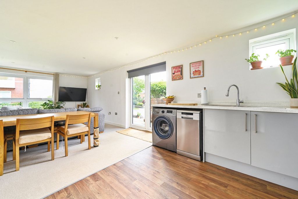 Property photo 2 of 20 Open Plan