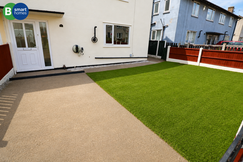 Property photo 2 of 17 456