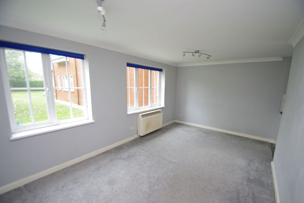 Property photo 2 of 4