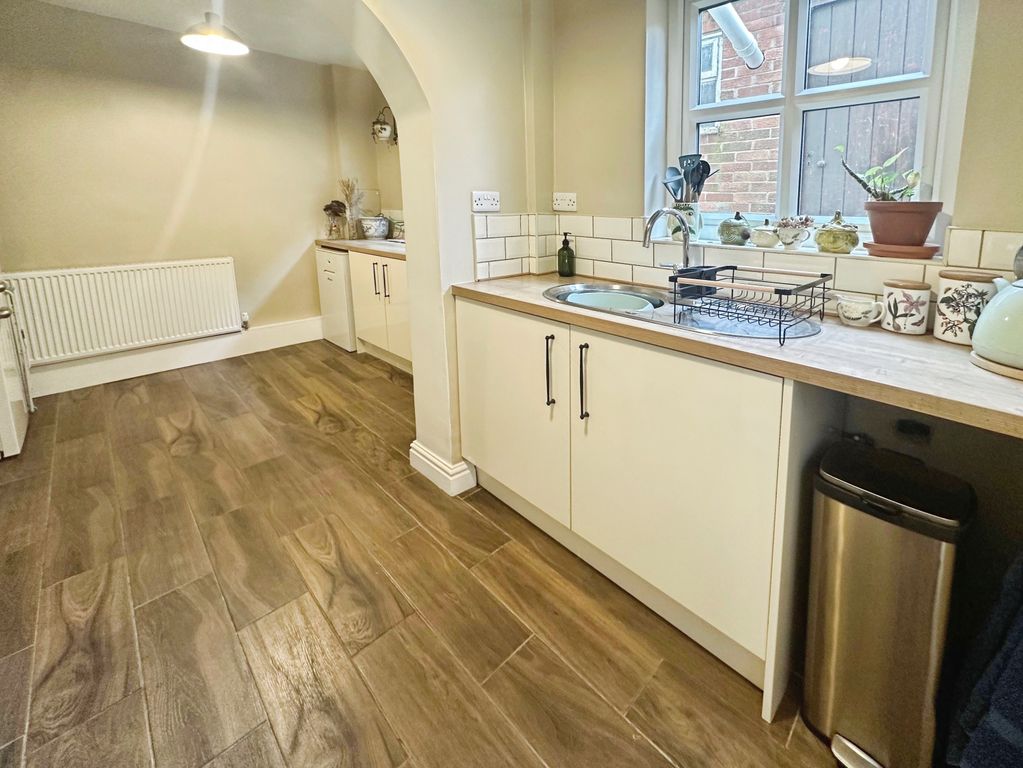 Property photo 2 of 22 Kitchen