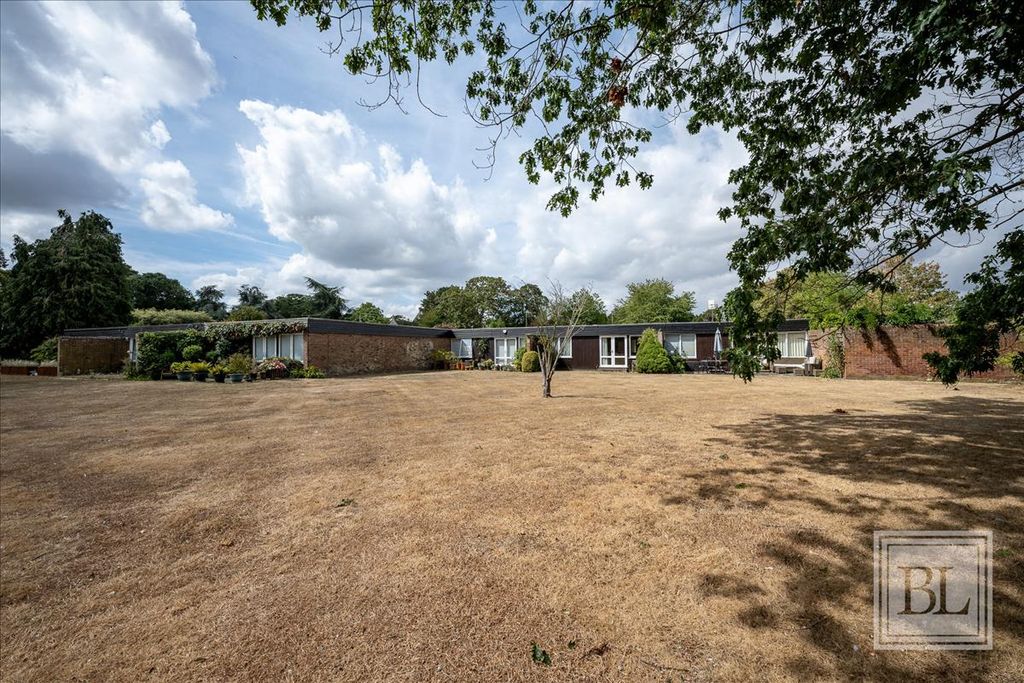 Property photo 1 of 25