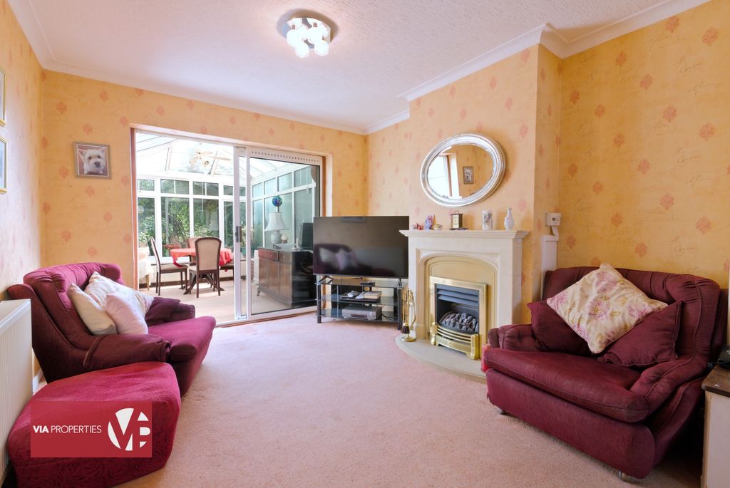 Property photo 2 of 18 Photo 7