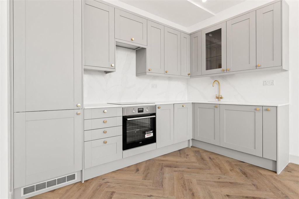 Property photo 2 of 5 Living/Dining/Kitchen