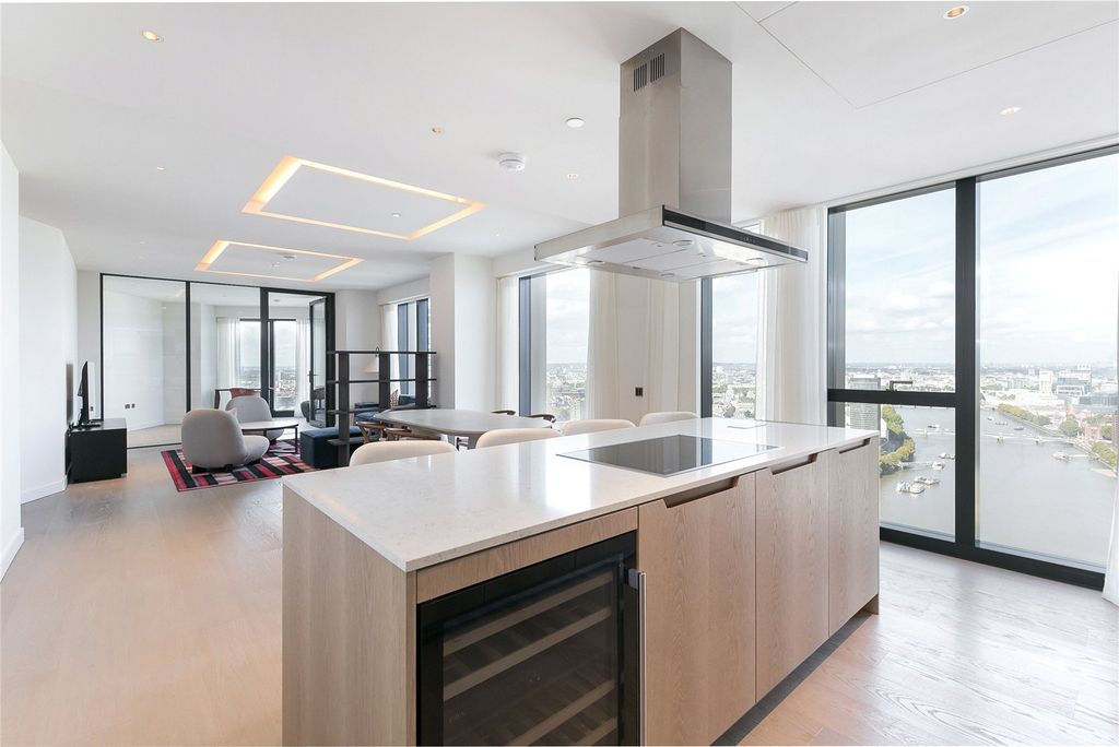 Property photo 1 of 35 Picture No. 06