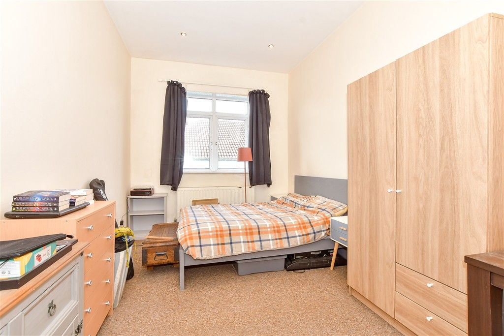 Property photo 3 of 6 Bedroom