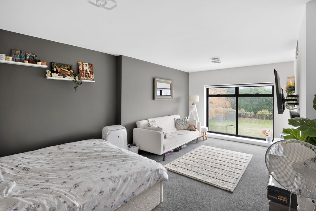 Additional image 20 of 7 bed detached house for saleWilderwick Road, East Grinstead RH19