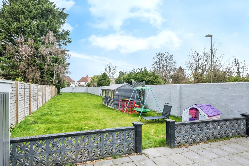 Property photo 2 of 16