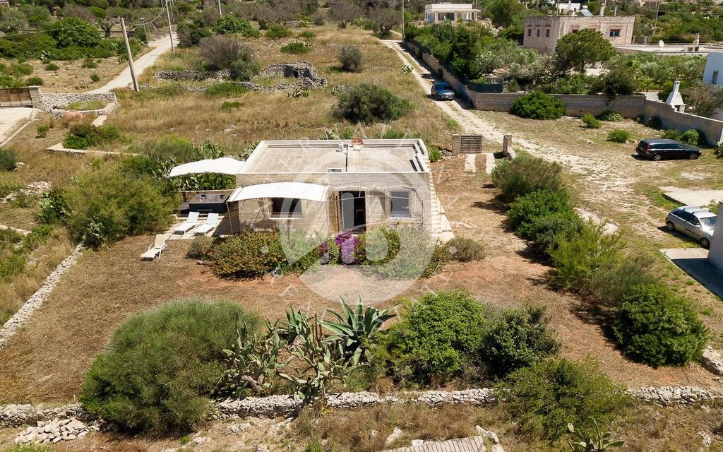 Property photo 3 of 32