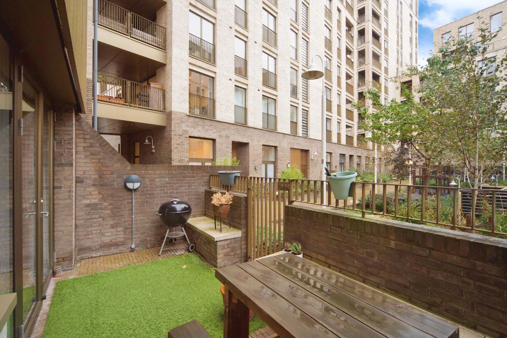 Property photo 3 of 17 Photo #3