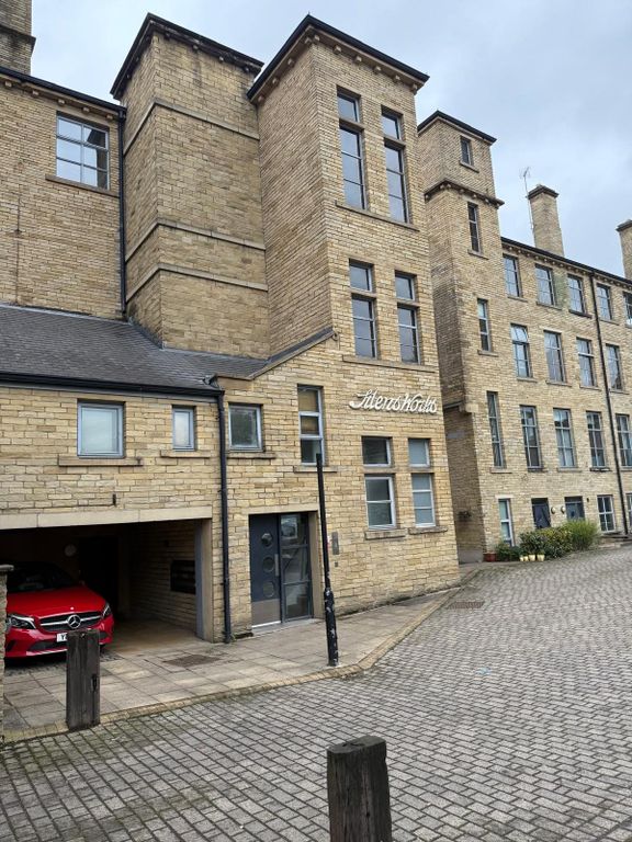 Property photo 1 of 16 ******************* Superb-City Living-State Of The Art 2 Bedroom Flat To Let -Bradford Bd1- Little Germany ************************************