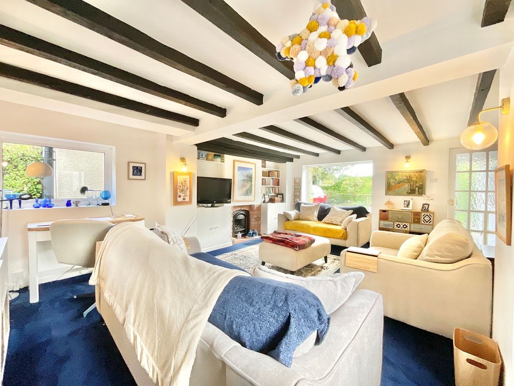 Property photo 2 of 36