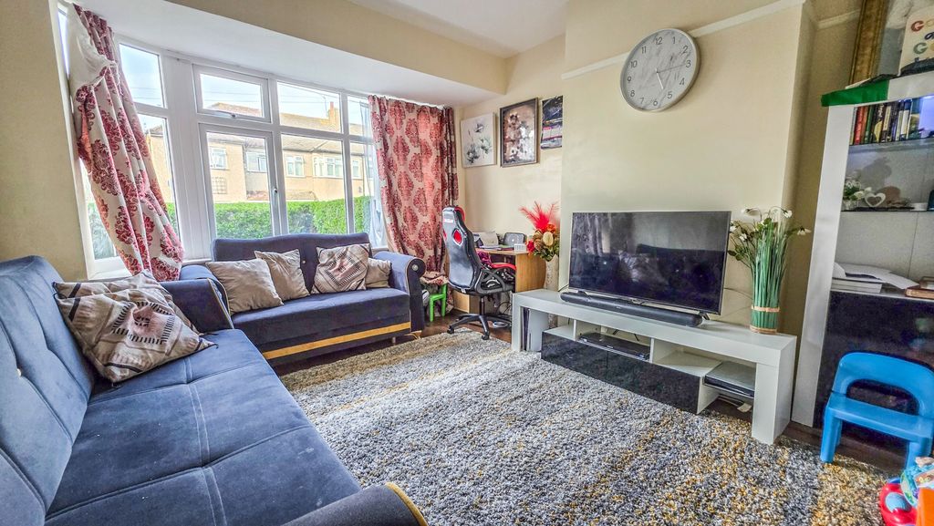 Property photo 3 of 11 Picture No. 04