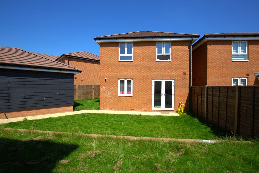 Property photo 3 of 11