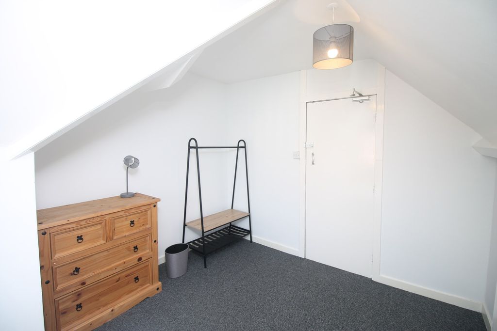 Property photo 3 of 5 136-Hr-3.Jpg