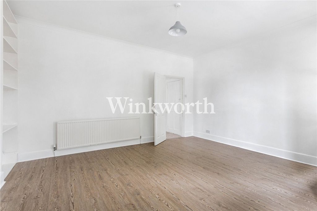 Property photo 3 of 13 Picture No. 24