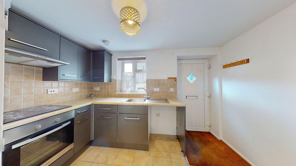 Property photo 2 of 10 19-Arthur-Street-09182025_161325.Jpg