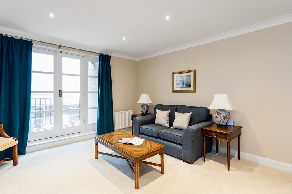 Property photo 2 of 14 Flat 1,City Reach, 1 Orton Street. E1W 1Ln-1.Jpg