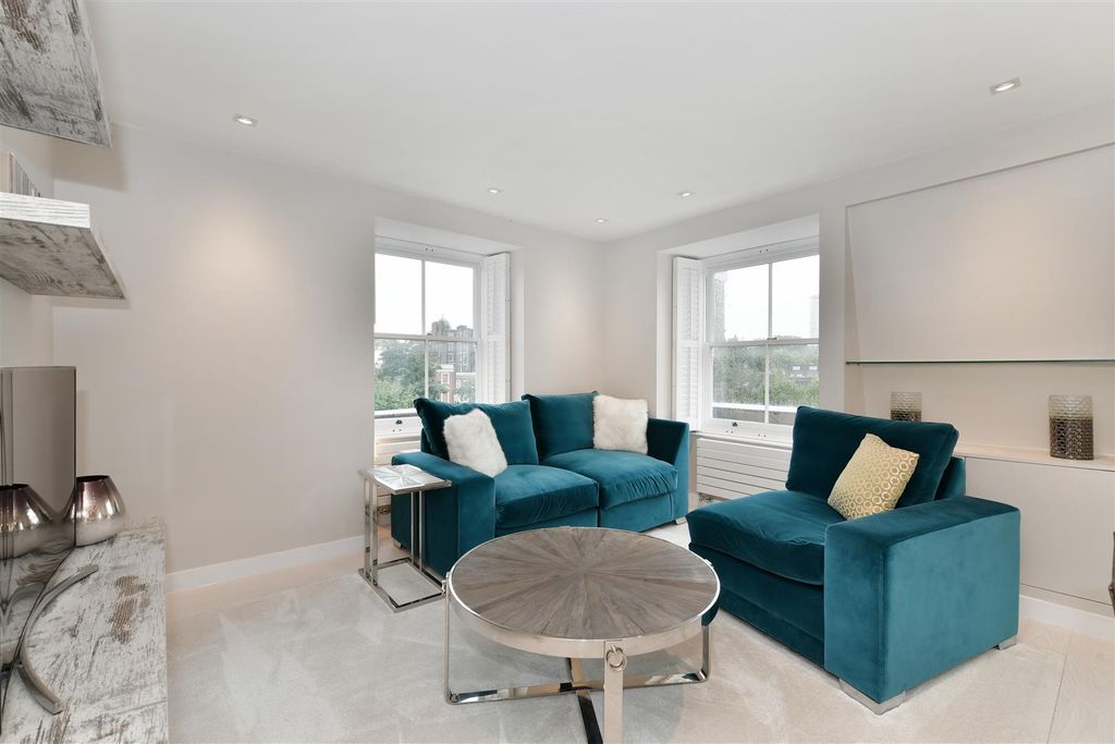 Property photo 3 of 11 Reception Room - Cg .Jpg