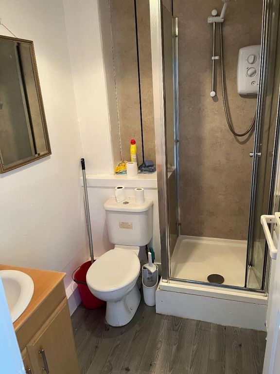 Property photo 2 of 3