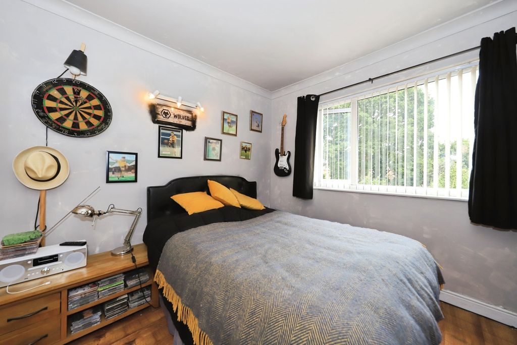 Property photo 3 of 17 Photo