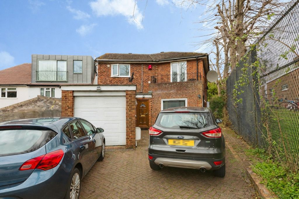 Property photo 1 of 20