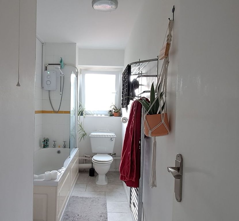 Property photo 3 of 9 Photo 3