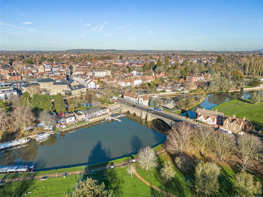 Property photo 1 of 14 Abingdon Area