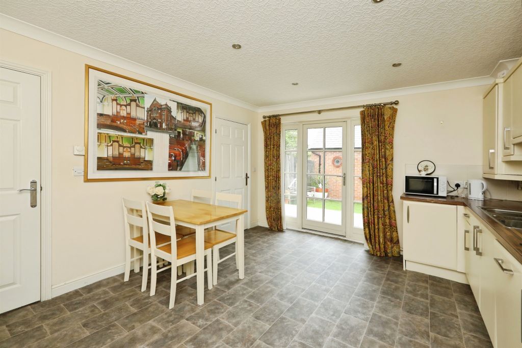 Property photo 3 of 45
