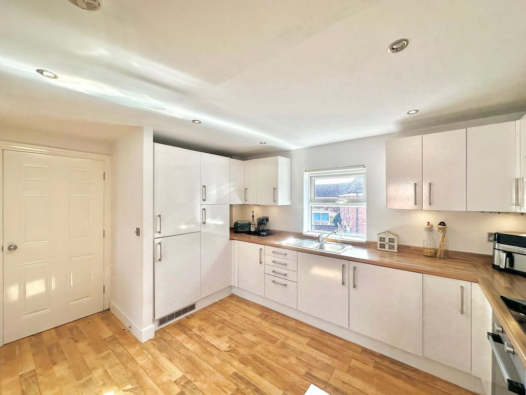Property photo 2 of 15 Picture No. 09
