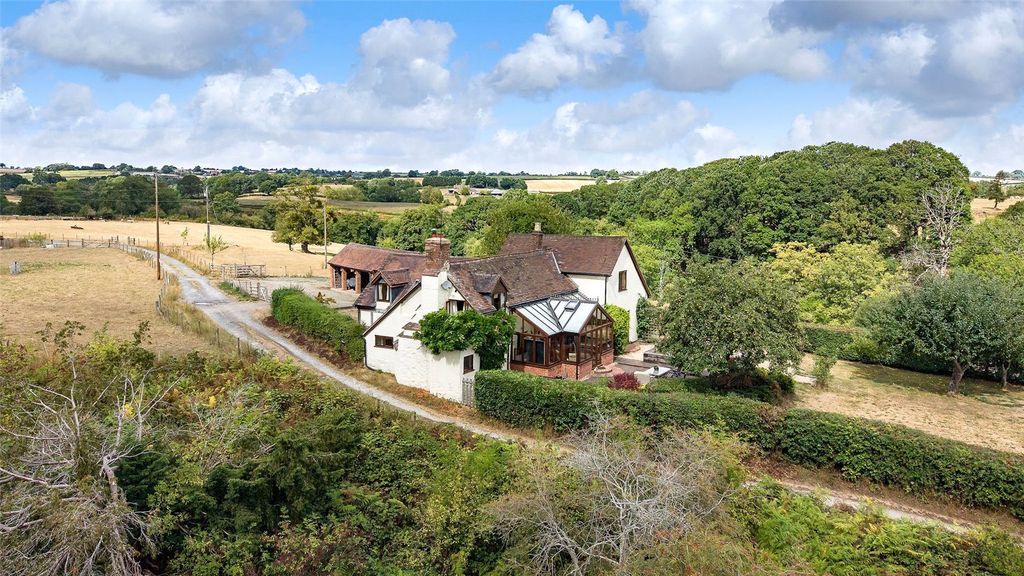 Property photo 3 of 40 Picture No. 03