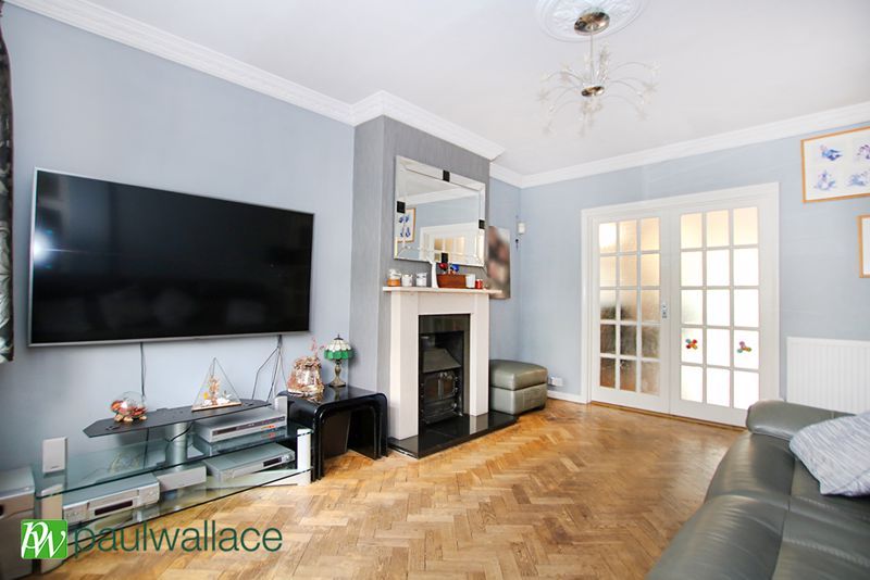 Property photo 2 of 27 Lounge