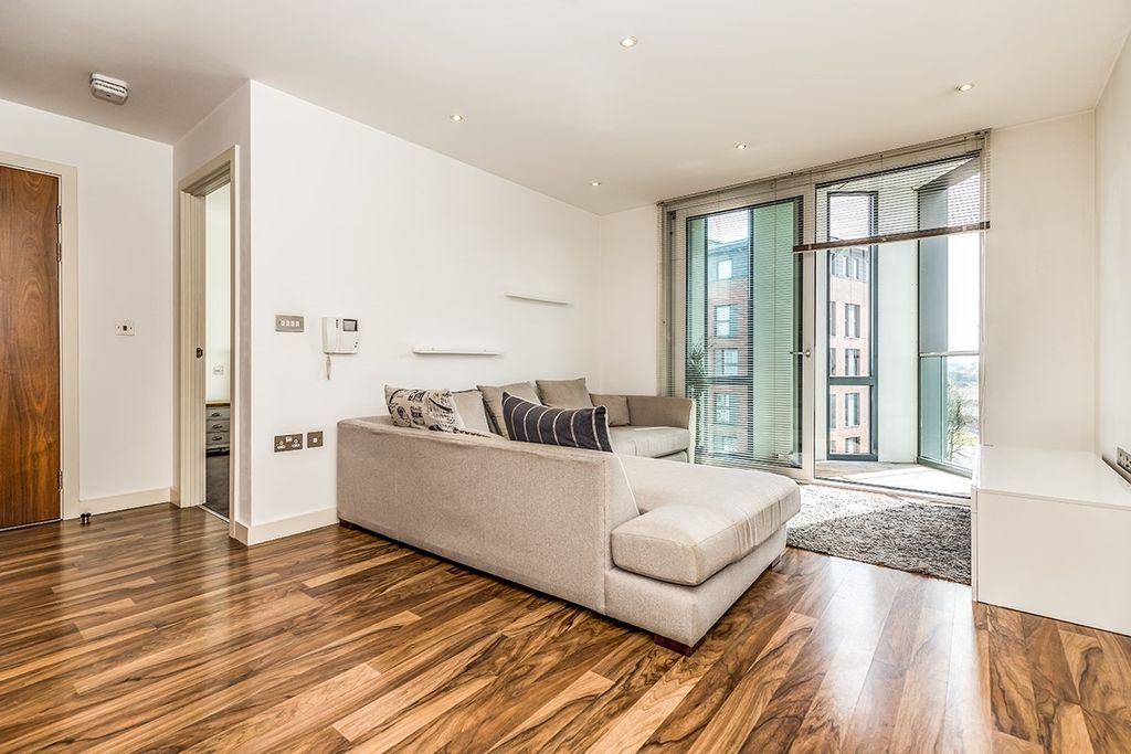 Property photo 2 of 9 Open Plan Living Roo